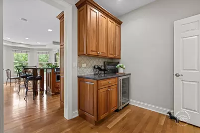 38W535 Red Bay Court, Saint Charles, IL 60175 - Photo 9