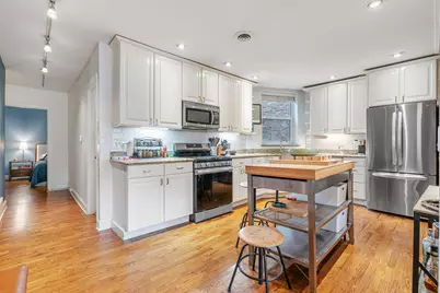 1048 W Byron Street #1E, Chicago, IL 60613 - Photo 7