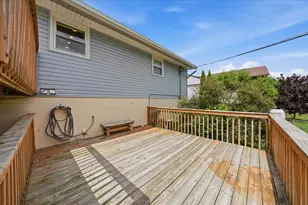 315 S Park Blvd, Streamwood, IL 60107 - Photo 15