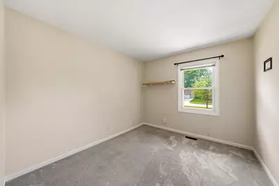 315 S Park Boulevard, Streamwood, IL 60107 - Photo 7