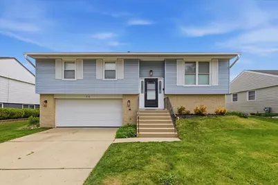 315 S Park Boulevard, Streamwood, IL 60107 - Photo 1