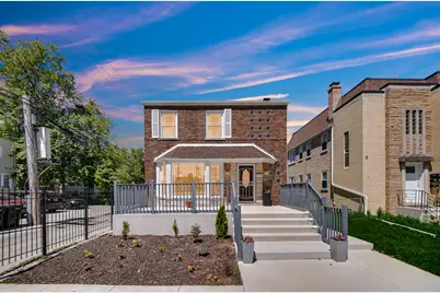 2744 W Catalpa Avenue, Chicago, IL 60625 - Photo 1