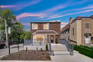2744 W Catalpa Ave, Chicago, IL 60625 - Photo 1
