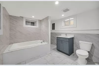 2744 W Catalpa Avenue, Chicago, IL 60625 - Photo 19