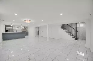 2744 W Catalpa Ave, Chicago, IL 60625 - Photo 17