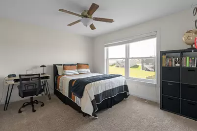 4305 Happiness Lane, Bettendorf, IA 52722 - Photo 29