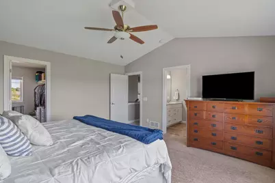 4305 Happiness Lane, Bettendorf, IA 52722 - Photo 17