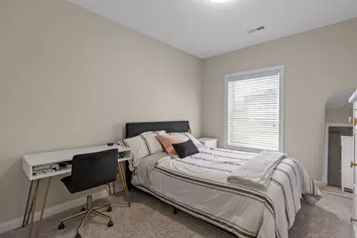 4305 Happiness Lane, Bettendorf, IA 52722 - Photo 35