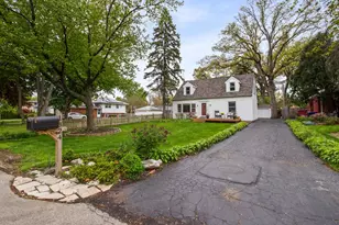 1324 Golf Ave, Highland Park, IL 60035 - Photo 1