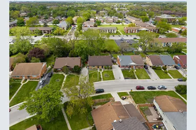 9476 Terrace Place, Des Plaines, IL 60016 - Photo 21