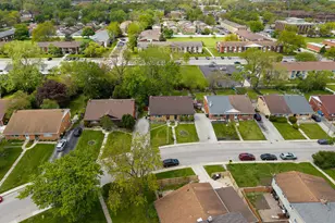 9476 Terrace Pl, Des Plaines, IL 60016 - Photo 21