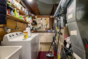 9476 Terrace Pl, Des Plaines, IL 60016 - Photo 17