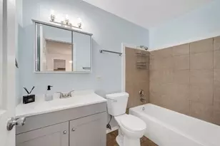 659 E Fullerton Ave, Glendale Heights, IL 60139 - Photo 13