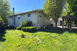 1008 Adams Ct, Carpentersville, IL 60110 - Photo 19