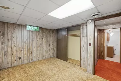 2010 W 63rd Street, Davenport, IA 52806 - Photo 23