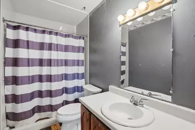 2010 W 63rd Street, Davenport, IA 52806 - Photo 13