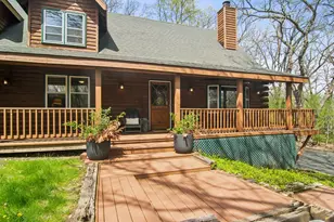 200 Wildwood Ln, Fox River Grove, IL 60021 - Photo 1