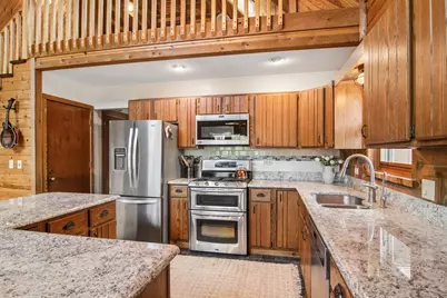 200 Wildwood Lane, Fox River Grove, IL 60021 - Photo 11