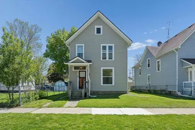 614 S Lincoln Avenue, Aurora, IL 60505 - Photo 1