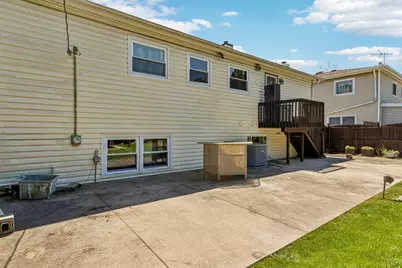 774 Polynesian Drive, Des Plaines, IL 60016 - Photo 33