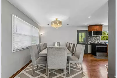 774 Polynesian Drive, Des Plaines, IL 60016 - Photo 7