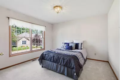3000 E 32nd Street #11, Davenport, IA 52807 - Photo 25
