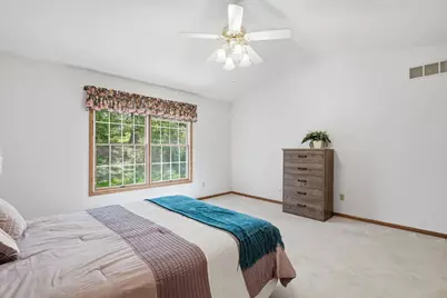 3000 E 32nd Street #11, Davenport, IA 52807 - Photo 19