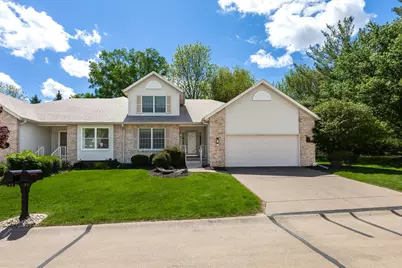 3000 E 32nd Street #11, Davenport, IA 52807 - Photo 1