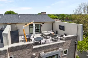 111 N Columbia St, Naperville, IL 60540 - Photo 89