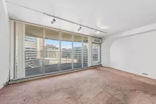 300 N State St, Chicago, IL 60654 - Photo 3