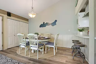 511E Tam O'Shanter Dr, Fontana, WI 53125 - Photo 7
