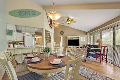 511E Tam O'Shanter Drive #E, Fontana, WI 53125 - Photo 5