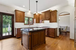 1018 S Ahrens Ave, Lombard, IL 60148 - Photo 11