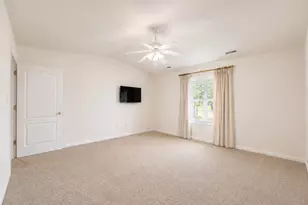 654 Lake Harbor Dr, Marion, IL 62959 - Photo 15