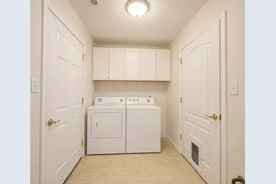 654 Lake Harbor Drive, Marion, IL 62959 - Photo 23