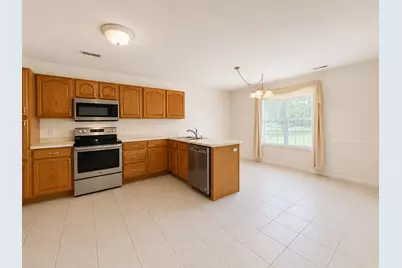 654 Lake Harbor Drive, Marion, IL 62959 - Photo 11