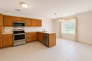 654 Lake Harbor Dr, Marion, IL 62959 - Photo 11
