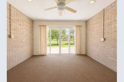 654 Lake Harbor Drive, Marion, IL 62959 - Photo 13