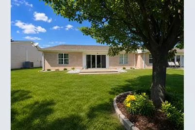 654 Lake Harbor Drive, Marion, IL 62959 - Photo 5