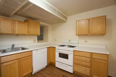 626 W Wellington Avenue #GR, Chicago, IL 60657 - Photo 3