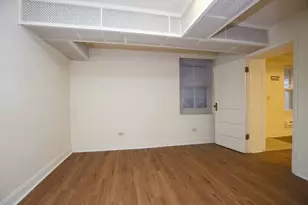 626 W Wellington Ave, Chicago, IL 60657 - Photo 15