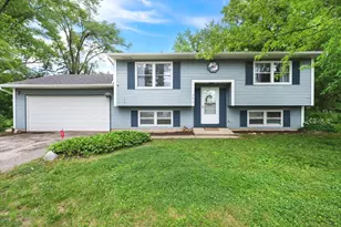 7010 Seminole Dr, Wonder Lake, IL 60097 - Photo 1