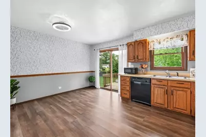 7010 Seminole Drive, Wonder Lake, IL 60097 - Photo 9