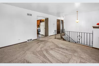 7010 Seminole Drive, Wonder Lake, IL 60097 - Photo 5