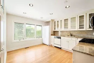 1829 E Bittersweet Ln, Mount Prospect, IL 60056 - Photo 9