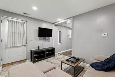 214 Chicago Avenue, Oak Park, IL 60302 - Photo 3