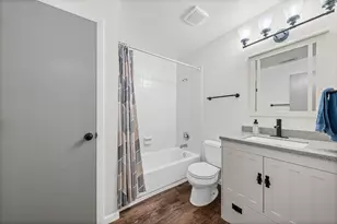[Address not provided], Crystal Lake, IL 60014 - Photo 19