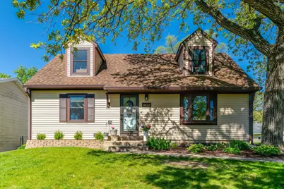 3507 Greenleaf Avenue, Island Lake, IL 60042 - Photo 1