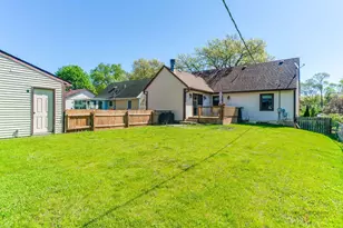 3507 Greenleaf Ave, Island Lake, IL 60042 - Photo 31