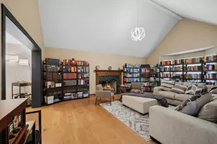 327 Rivershire Ct, Lincolnshire, IL 60069 - Photo 7